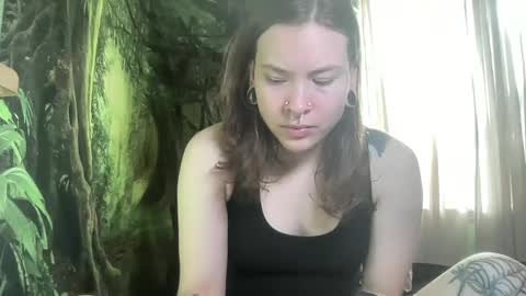 Snapshot of mo0n_goddess chatting on 16, 2, 2025 Misty online show from 16, 2, 2025