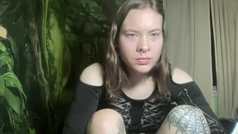 Snapshot of mo0n_goddess chatting on 23, 2, 2025 Misty online show from 23, 2, 2025