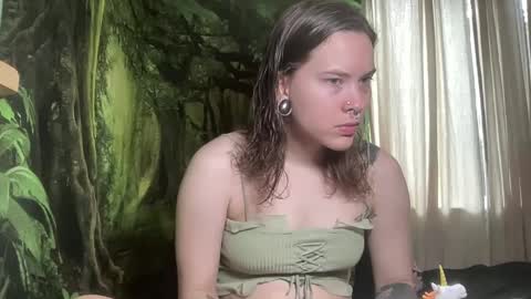 Snapshot of mo0n_goddess chatting on 25, 2, 2025 Misty online show from 25, 2, 2025
