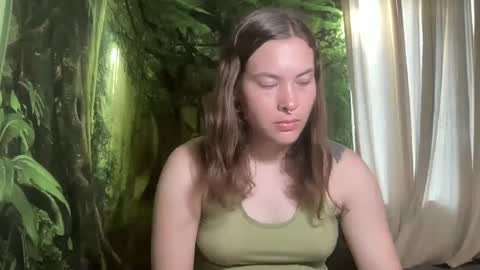 Snapshot of mo0n_goddess chatting on 10, 9, 2025 Misty online show from 10, 9, 2025