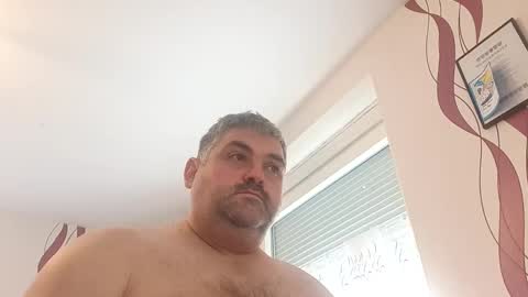 Snapshot of mobblchen chatting on 9, 2, 2025 Tom online show from 9, 2, 2025