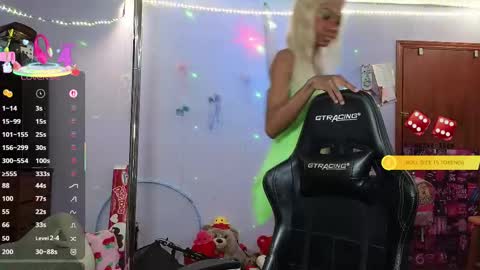 Snapshot of mocha_ chatting on 23, 2, 2025 MOCHA JAMES THE NPC online show from 23, 2, 2025