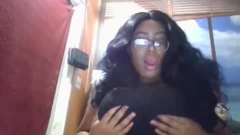 Snapshot of mochacup19 chatting on 6, 3, 2025 mochacup19 online show from 6, 3, 2025