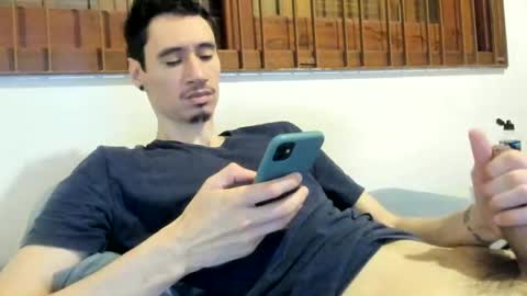 Snapshot of moderdelier chatting on 22, 12, 2024 DigBreed online show from 22, 12, 2024