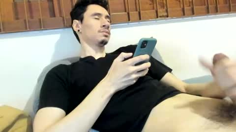 Snapshot of moderdelier chatting on 31, 12, 2024 DigBreed online show from 31, 12, 2024