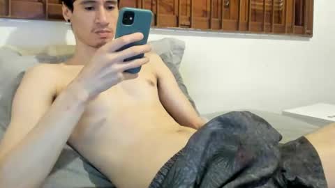 Snapshot of moderdelier chatting on 25, 1, 2025 DigBreed online show from 25, 1, 2025