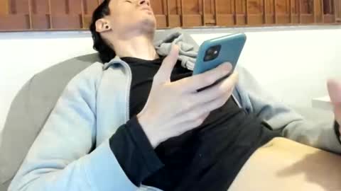 Snapshot of moderdelier chatting on 31, 10, 2025 DigBreed online show from 31, 10, 2025