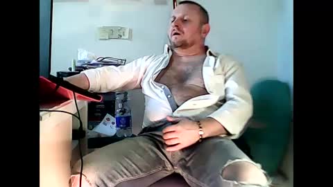 Snapshot of modesto1969 chatting on 29, 12, 2024 modesto1969 online show from 29, 12, 2024