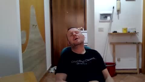 Snapshot of modesto1969 chatting on 11, 10, 2025 modesto1969 online show from 11, 10, 2025