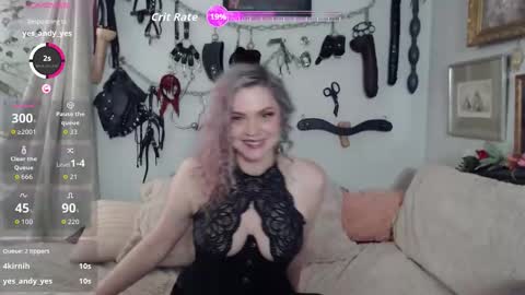 Snapshot of mohawkmischief chatting on 27, 10, 2025 MohawkMischief online show from 27, 10, 2025