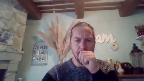 Julien online show from 10, 2, 2025