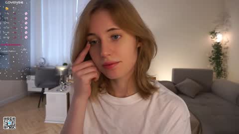 Snapshot of moiraalsbrook chatting on 22, 1, 2025 Diana online show from 22, 1, 2025