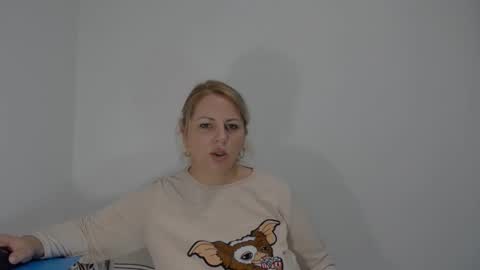 erika online show from 28, 9, 2025