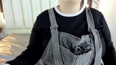 Hey Guys  Im Mollie online show from 19, 9, 2025