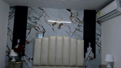 Hey Guys  Im Mollie online show from 29, 11, 2025