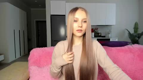 Snapshot of molly_555 chatting on 3, 3, 2026 Sima online show from 3, 3, 2026