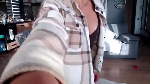 Molly online show from 22, 11, 2025