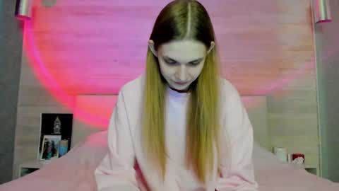 Molly Hunt online show from 25, 2, 2026