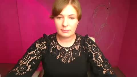 Molly online show from 10, 9, 2025