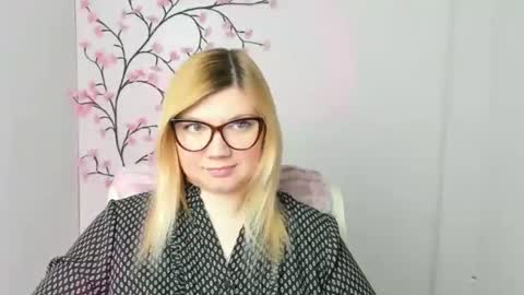 Molly online show from 9, 2, 2026