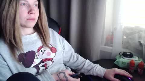 I have new photos come and see with love Molly online show from 22, 10, 2025