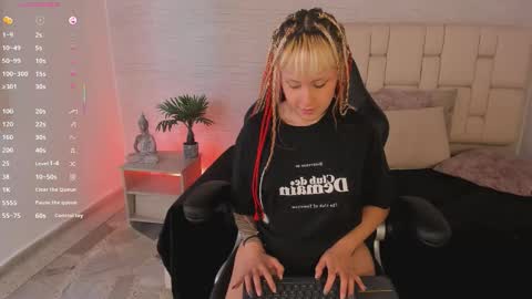 mollycb online show from 20, 11, 2025