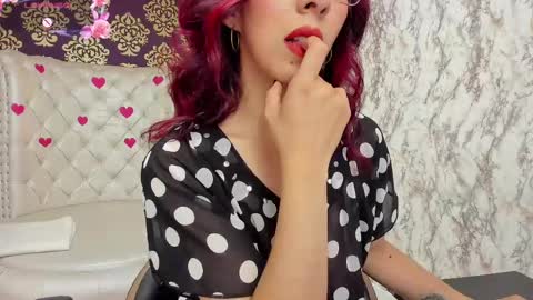 Molly Evanss online show from 27, 2, 2025