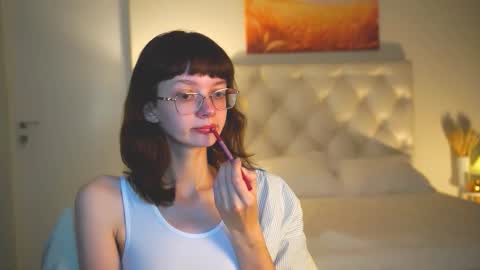 mollyjiggles online show from 13, 9, 2025
