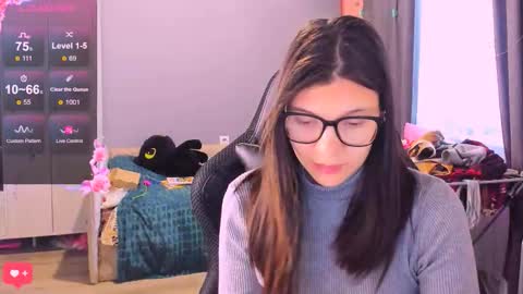  KIRA  online show from 4, 2, 2026