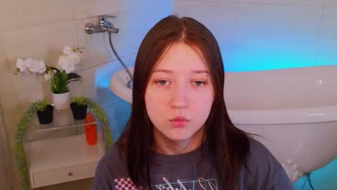 Snapshot of mollymmay chatting on 3, 3, 2026 Molly online show from 3, 3, 2026