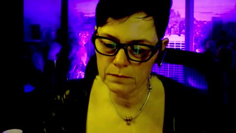 Snapshot of mollysun chatting on 7, 2, 2026 MollySun Nina Randmann online show from 7, 2, 2026