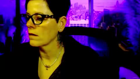 Snapshot of mollysun chatting on 1, 3, 2026 MollySun Nina Randmann online show from 1, 3, 2026