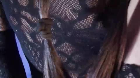 mollyycrystal online show from 30, 10, 2025