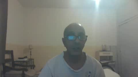 Snapshot of moment71200 chatting on 6, 1, 2025 moment71200 online show from 6, 1, 2025