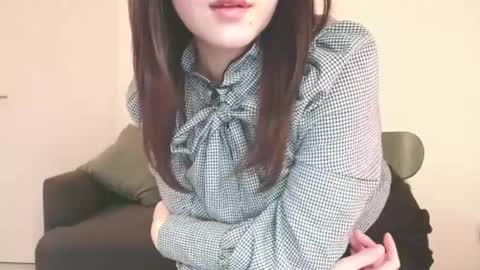 Momo online show from 23, 1, 2025