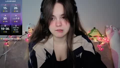 Snapshot of momomochi_ chatting on 7, 4, 2026 Momo online show from 7, 4, 2026