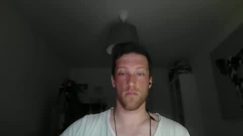 Snapshot of moms_little_monster chatting on 2, 12, 2024 moms_little_monster online show from 2, 12, 2024