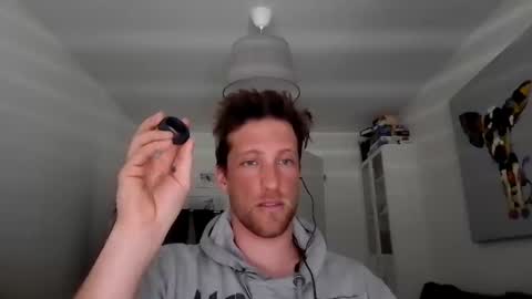 Snapshot of moms_little_monster chatting on 2, 12, 2024 moms_little_monster online show from 2, 12, 2024