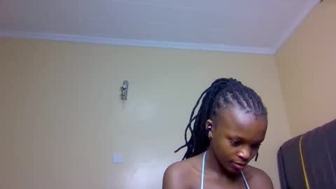 Mona online show from 12, 11, 2025