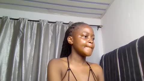 Mona online show from 24, 11, 2025