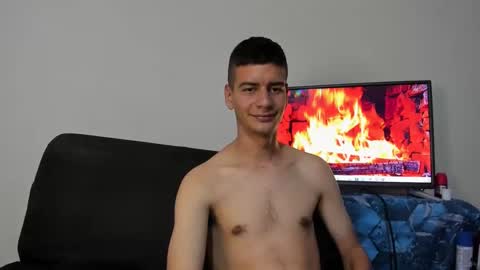 Snapshot of monarquia_ chatting on 5, 12, 2024 nicolas online show from 5, 12, 2024