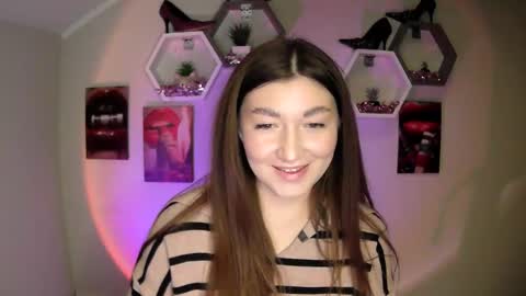 sweet girl and shine body online show from 25, 9, 2025