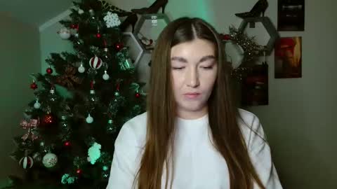 sweet girl and shine body online show from 12, 11, 2025