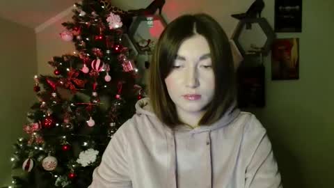 sweet girl and shine body online show from 20, 11, 2025