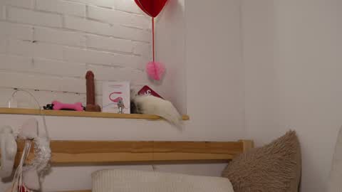 monicaasis online show from 20, 1, 2025