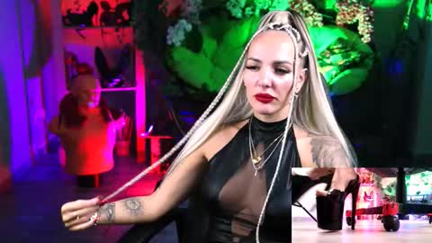 Snapshot of monicamaxwel chatting on 16, 10, 2025 Monika online show from 16, 10, 2025