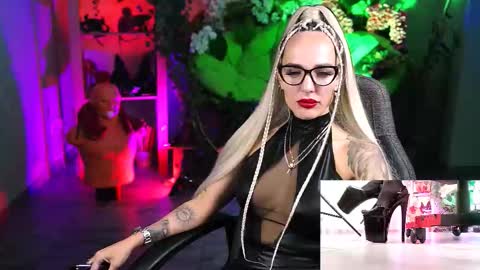 Snapshot of monicamaxwel chatting on 21, 10, 2025 Monika online show from 21, 10, 2025