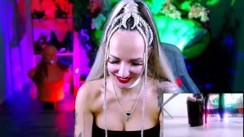 Snapshot of monicamaxwel chatting on 1, 11, 2025 Monika online show from 1, 11, 2025