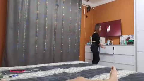 Monica Teddy online show from 4, 10, 2025