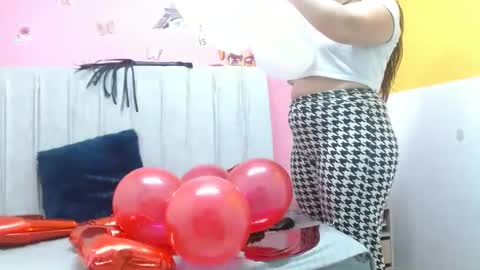 monickhot303av online show from 14, 2, 2025